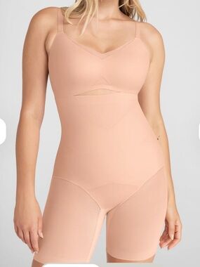 HoneyLove SuperPower Short